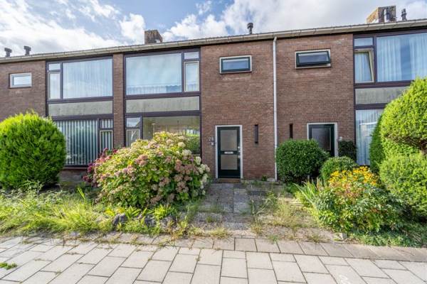 Woning Acaciastraat 28 Oud-Beijerland