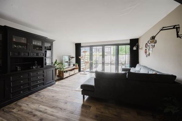 Woning Pijnboomstraat 25 Spijkenisse
