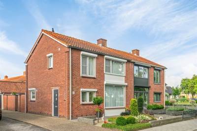 Woning Pastoor Schetsstraat 1A Sint Jansteen