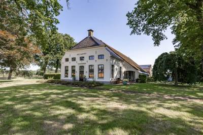 Woning Noordlaarderweg 11 Midlaren