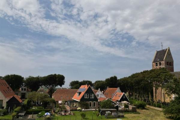 Woning Zuiderlaan 12 Hollum