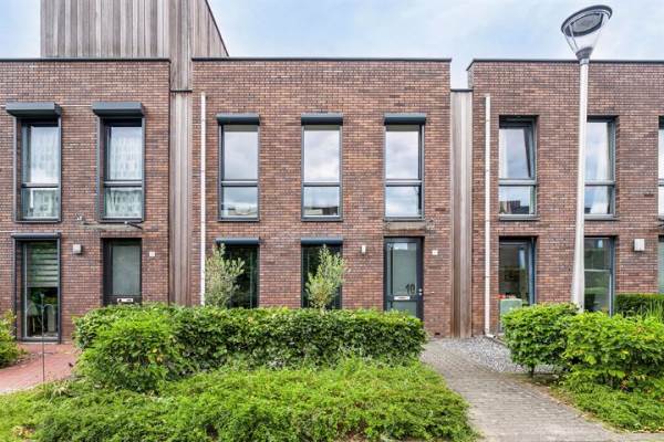 Woning Waardenburgstraat 10 Tilburg