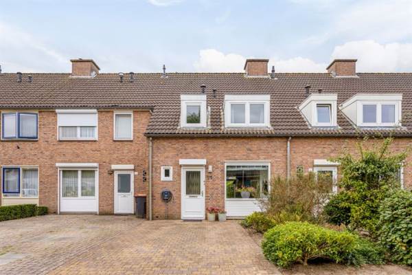 Woning Middelgraaf 21 Tilburg