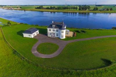 Woning Schuddebeursdijk 2 Hekelingen