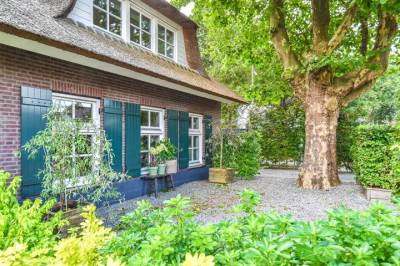 Woning Kerklaan 2 Laren (NH)