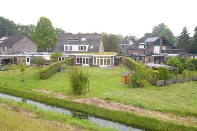 Woning de Hof 21 Almen