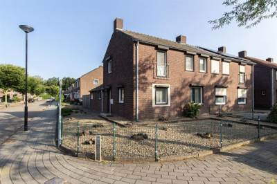 Woning Parklaan 36 Reuver
