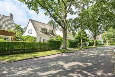 Woning Dokter van Peltlaan 56 Bergen (NH)