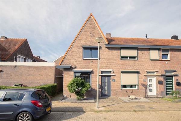 Woning H. Roland Holststraat 26 Landgraaf