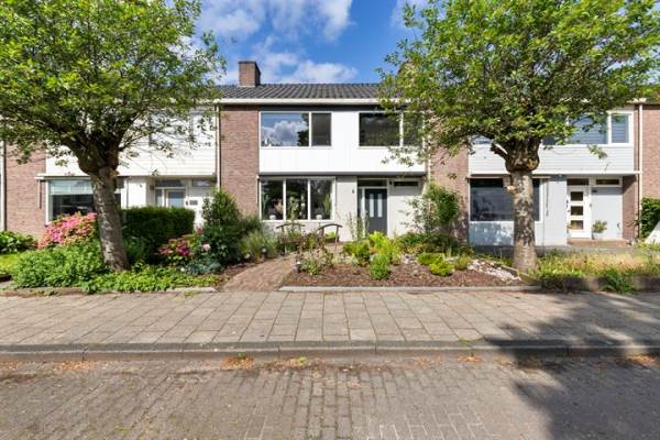 Woning Scandinaviëlaan 90 Emmeloord