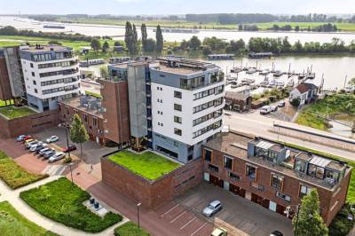 Woning G.J. Petersstraat 60 Tiel