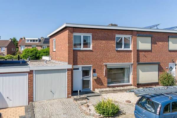 Woning Burgemeester Dr. Geuljansstraat 14 Landgraaf