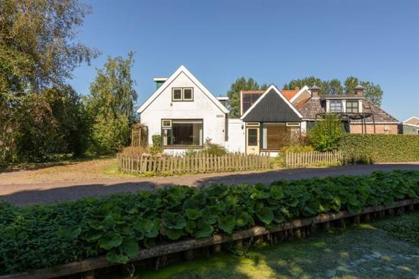 Woning Tsjerkegrêft 9 Nijland