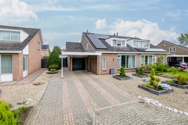 Woning Perzikstraat 17 Beneden-Leeuwen