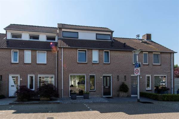 Woning Middelgraaf 98 Tilburg