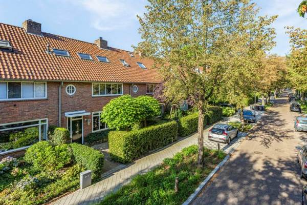 Woning Burgemeester van Meursstraat 12 Tilburg