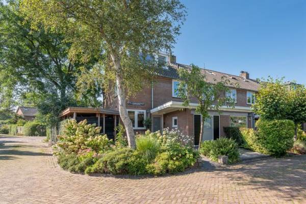 Woning Otto van Schonauwenstraat 1 Vreeland