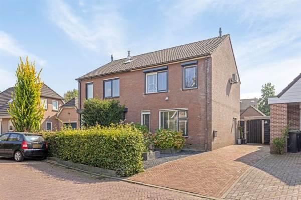 Woning Lijsenhof 16 Brakel