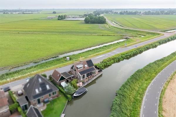 Woning Drechterlandsedijk 37 Ursem (Gem. Koggenland)