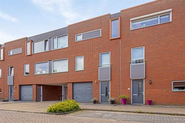 Woning Villa Dotterbloem 20 Waalwijk