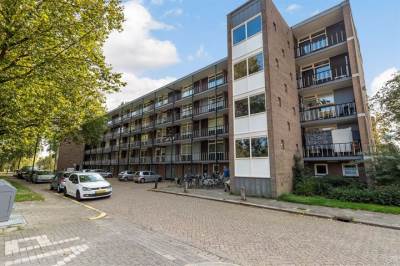 Woning Cort van der Lindenstraat 10 Apeldoorn