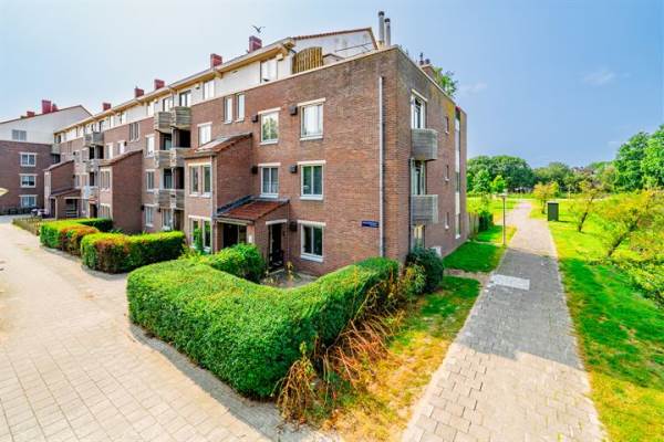 Woning Vleutenstraat 2 Amsterdam