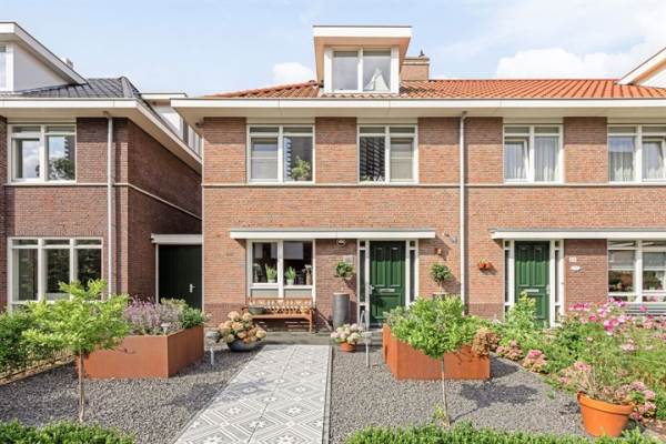 Woning Arnout van Westenrijklaan 28 Spijkenisse