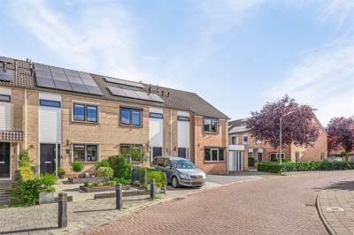 Woning Zonnedauw 71 Stroe