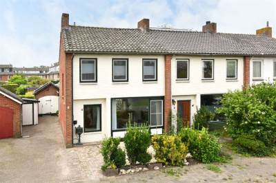 Woning Nicolaas van der Steenstraat 8 Mijdrecht
