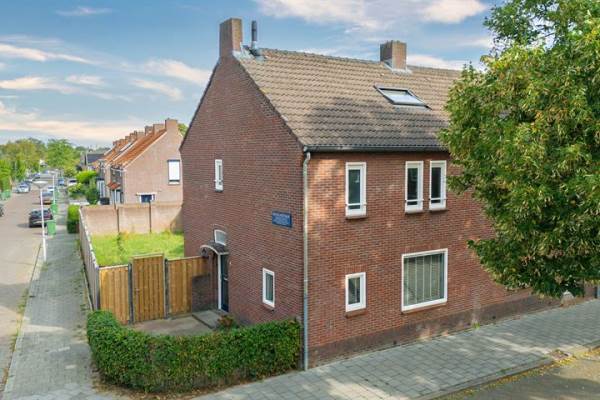Woning van Dolhoffstraat 2 Venlo