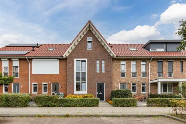 Woning IJzertijd 52 Oosterhout (NB)