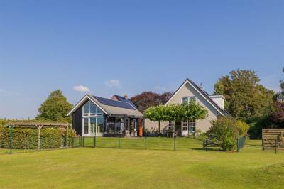 Woning Veenenburgerlaan 62 Hillegom