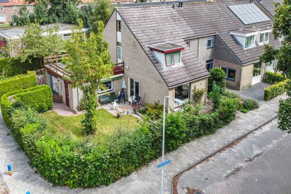 Woning Amazonestraat 1 Luttelgeest