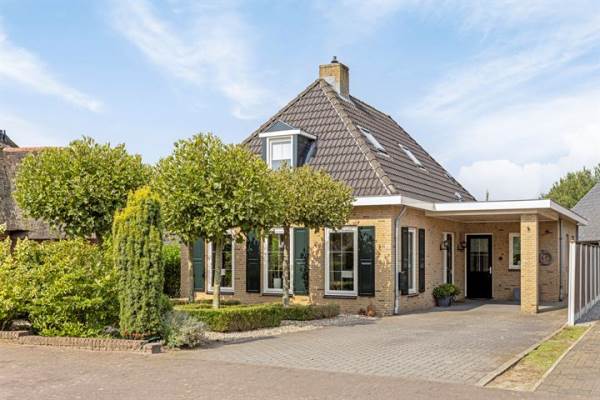 Woning Past. C.M. van Everdingenstraat 42 Rietmolen