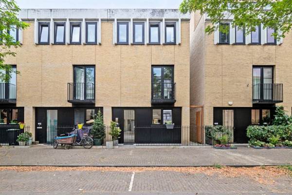 Woning Eva Besnyöstraat 410 Amsterdam