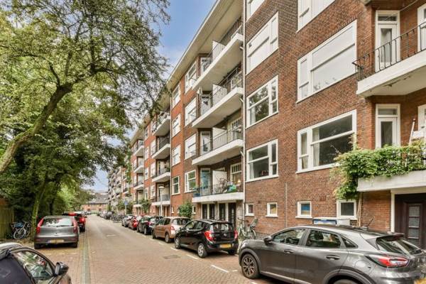 Woning Trouringhstraat 4- 1 Amsterdam