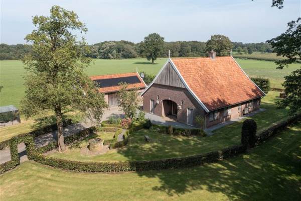 Woning Oosteriksweg 8 Mander