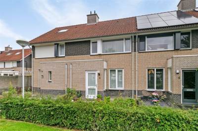 Woning Knikeind 6 Best