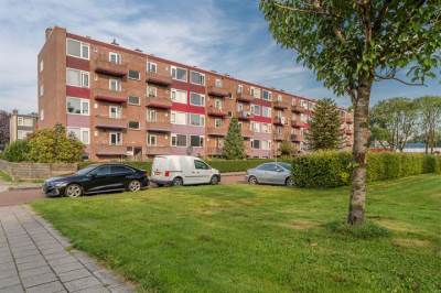 Woning van Ruusbroeclaan 72 Hoogezand