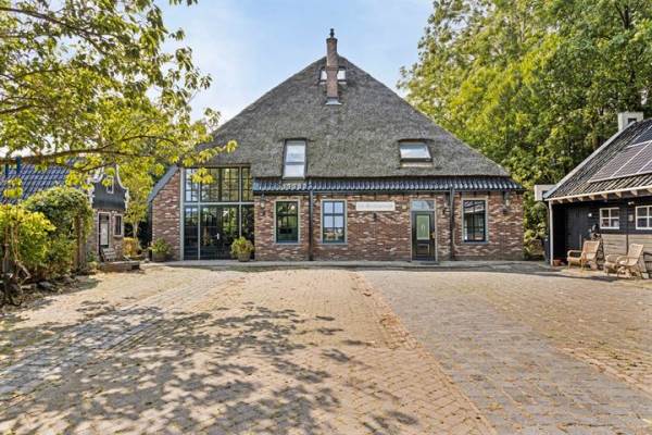 Woning Westfriesedijk 23 Winkel