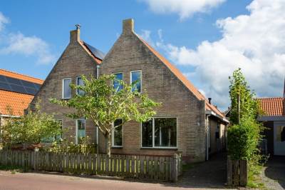 Woning Rozenland 42 Midsland