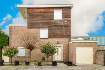 Woning Cornelis van Uitgeeststraat 7 Zaandam