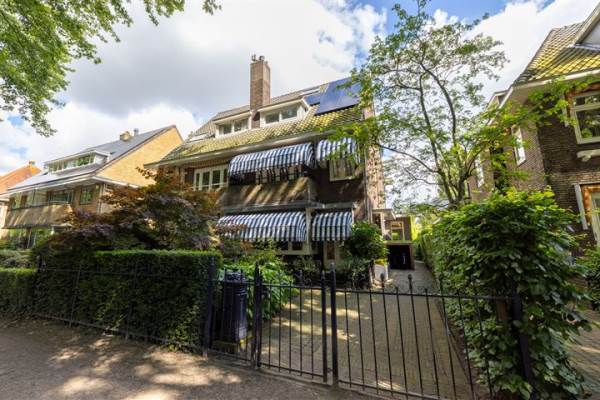 Woning Burgemeester Le Fèvre de Montignylaan 41 Rotterdam