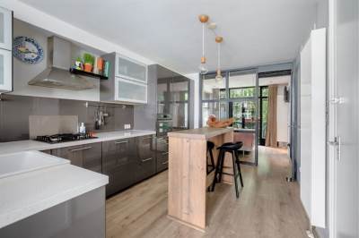 Woning Kanaalstraat 23- 1 Amsterdam