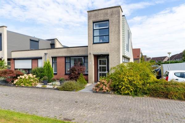 Woning Amaryllishof 23 Nieuwendijk