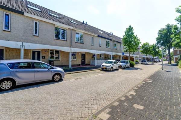 Woning Tjeukemeerstraat 9 Almere