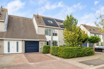 Woning De Cnollenbijter 38 Uitgeest