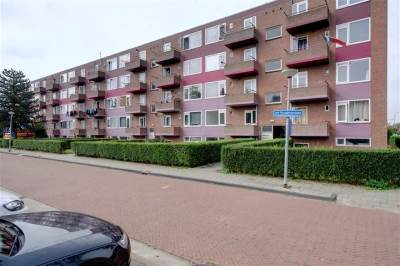 Woning van Ruusbroeclaan 10 Hoogezand