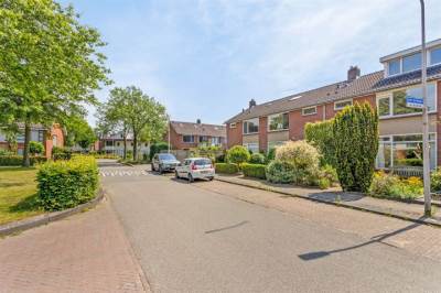 Woning Burg. Doffegnieslaan 42 Diepenveen