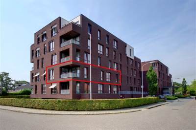 Woning J F Kennedylaan 64 Uithuizen